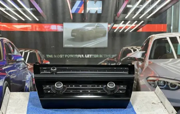 BMW 5 F10 F11 Climate control unit 9285330