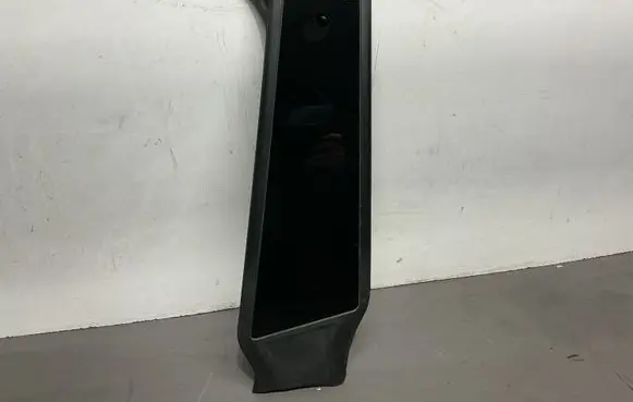Tesla Model Y (B) Pillar trim (exterior) 151625500E 201210418 AC21121