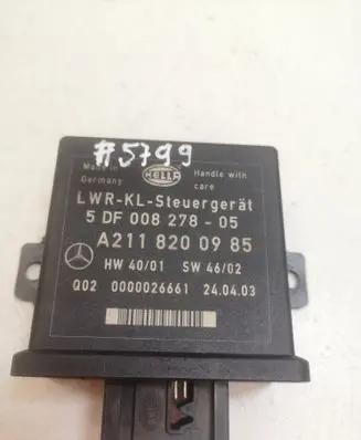 Mercedes-Benz E W211 Light module LCM A2118200985