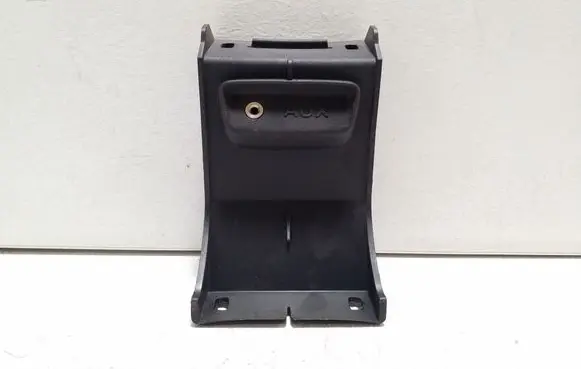 Ford Ranger AUX in-socket connector AB3921045L70CBW