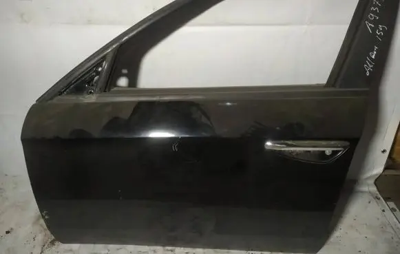Alfa Romeo 159 Front door juodos