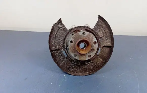 BMW X6 E71 Front wheel hub spindle knuckle 6770983