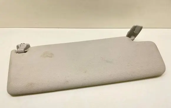 Volkswagen Tiguan Sun visor
