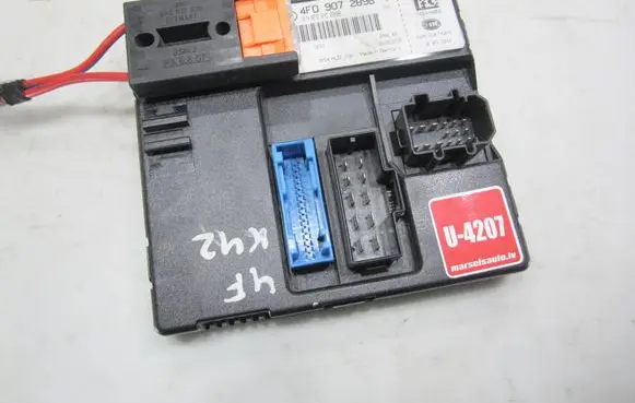 Audi A6 S6 C6 4F Comfort/convenience module 4F0907289B 30052005 4F0910289B