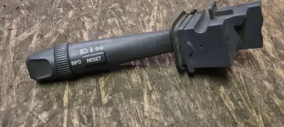 Volvo XC70 Indicator stalk