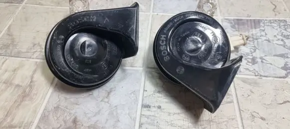 Peugeot 607 Horn signal 703881157
