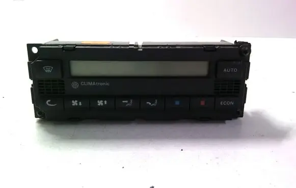 Volkswagen PASSAT B5.5 Climate control unit
