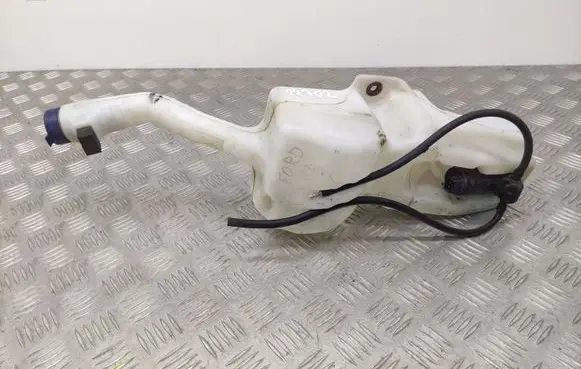 Ford Ka Windshield washer fluid reservoir/tank