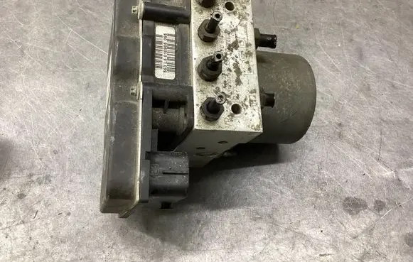 Audi A6 S6 C6 4F ABS Pump 4F0910517L 4F0614517L