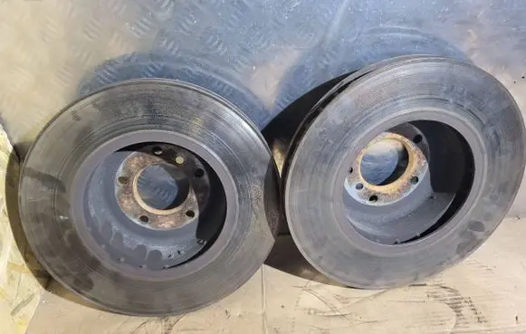 BMW 5 E60 E61 Brake discs and calipers set 