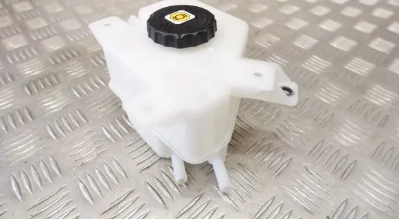 Brake fluid reservoir