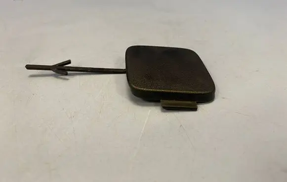 Rear bumper row hook cap/cover