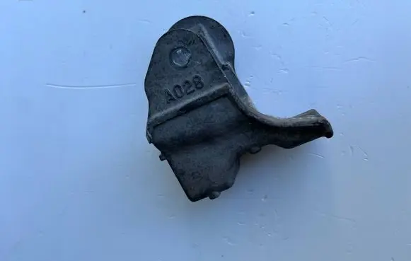 Mitsubishi Lancer Evolution Gearbox mounting bracket