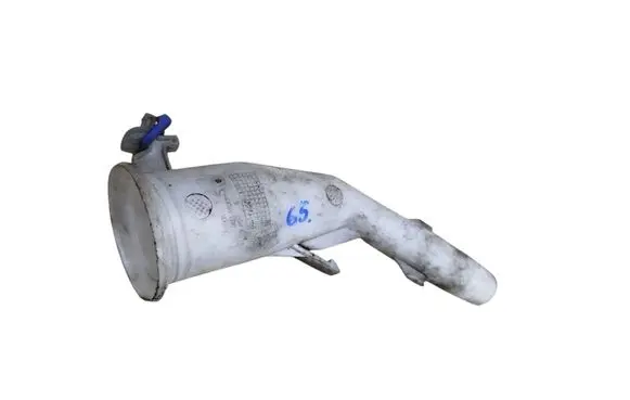 Ford Focus Window washer liquid tank fill tube BM5117C615AB