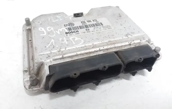 Volkswagen Golf IV Engine control unit/module 036906032 0261206140