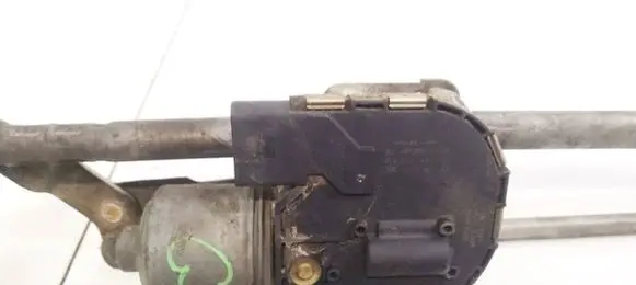 Volkswagen Golf V Wiper motor 1397220919 1010580489