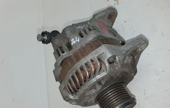 Subaru Legacy Generator/alternator A3TG4381 23700AA590