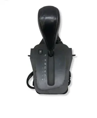 Volvo S60 Gear shifter/selector P09480141