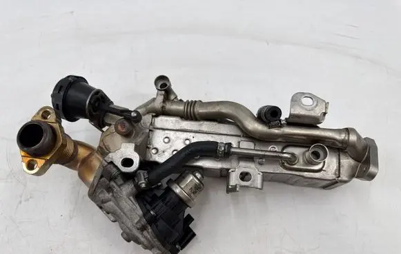 BMW 3 F30 F35 F31 EGR valve cooler 859644401