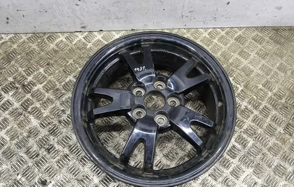 Toyota Prius (XW30) R15 alloy rim