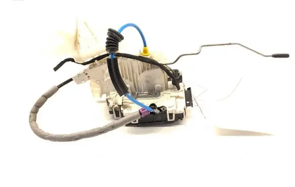 Mercedes-Benz E W212 Front door lock A2047201535