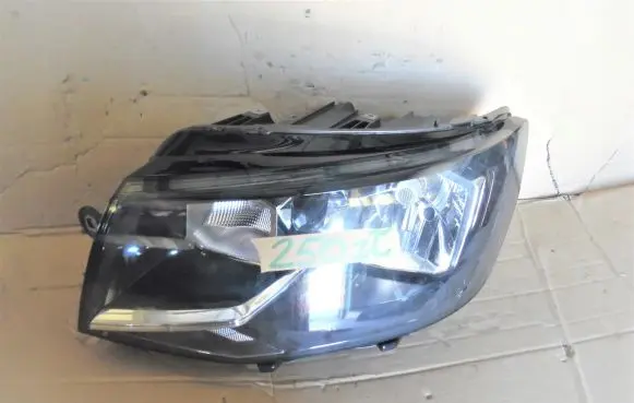 Volkswagen Transporter - Caravelle T6 Headlight/headlamp