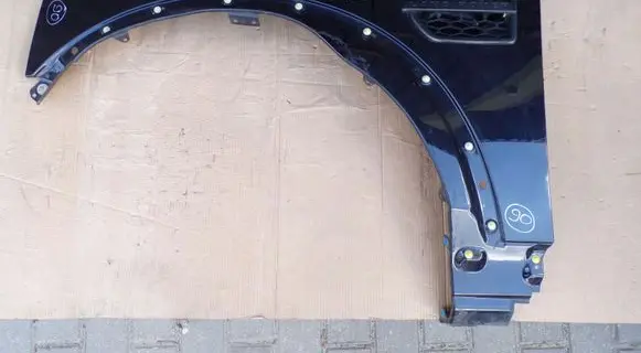 Land Rover Discovery 4 - LR4 Fender