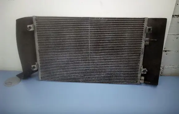 Chrysler PT Cruiser A/C cooling radiator (condenser) 873136V 83403E
