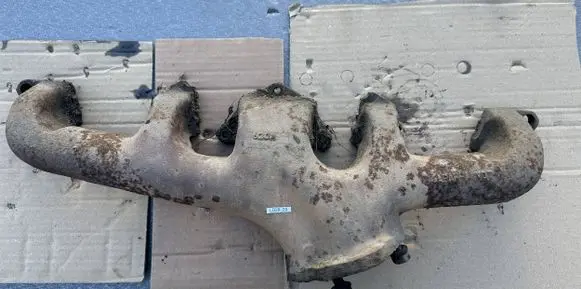 Nissan Laurel Exhaust manifold 14004V0700