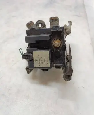 Mercedes-Benz E W210 Coolant heater A0001591004 00T067 9835513