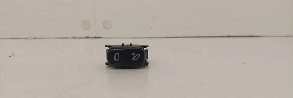 Mercedes-Benz E W210 Wing mirror switch 2108202010 03100510