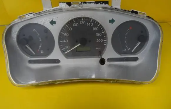 Mitsubishi Colt Speedometer (instrument cluster) MR233049