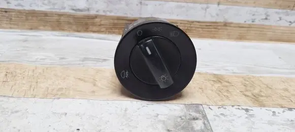 Light switch