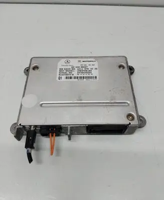 Mercedes-Benz E W211 Bluetooth control unit module A2118703226 UH03MM01RW DM70425655
