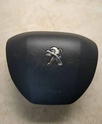 Steering wheel airbag