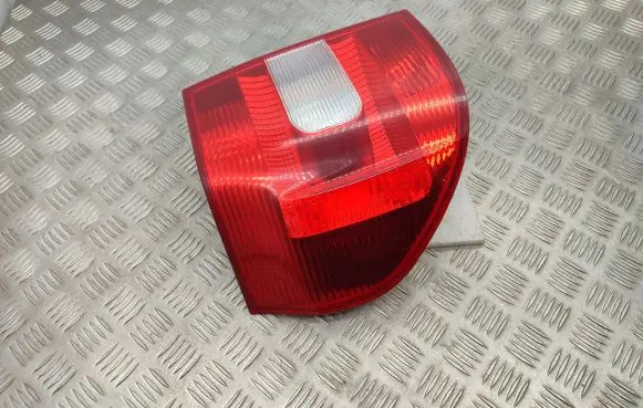 Skoda Yeti (5L) Rear/tail lights 5L0945111