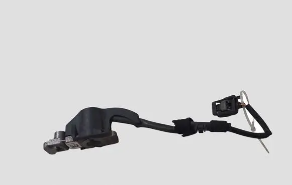 Volvo V40 Airbag deployment crash/impact sensor P31305432