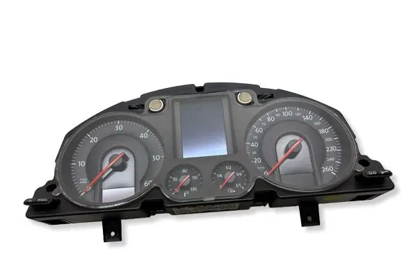 Volkswagen PASSAT B6 Speedometer (instrument cluster) 3C0920870A