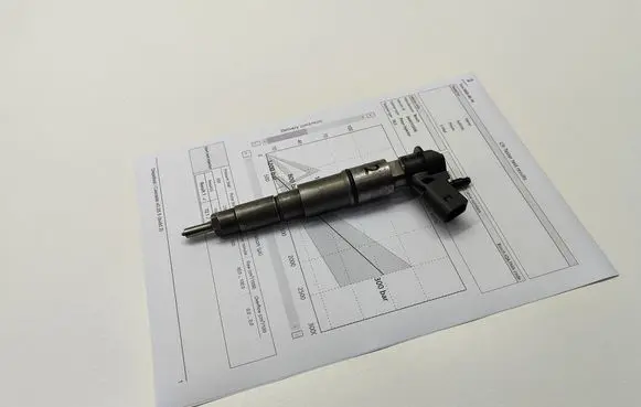 Fuel injector
