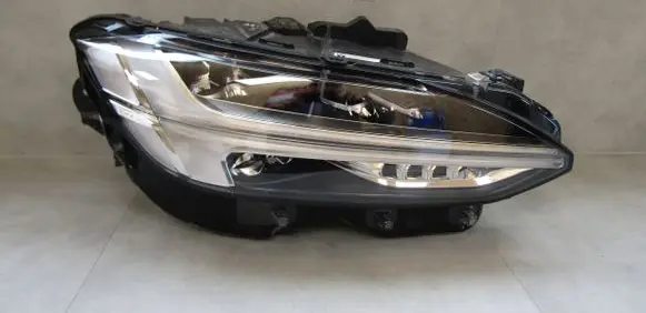 Volvo S90, V90 Headlight/headlamp 32228317 89912608
