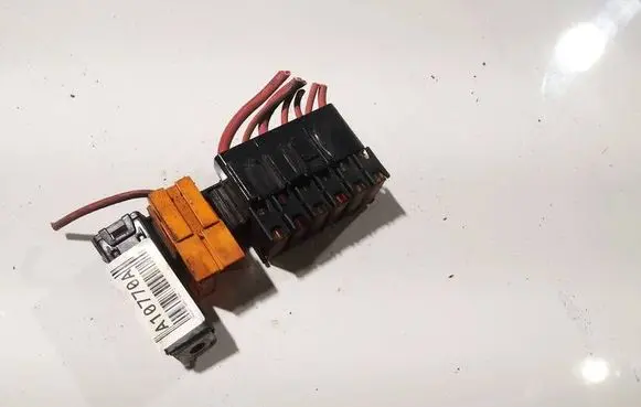 Fuse box set