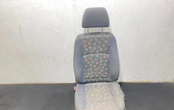 Mercedes-Benz Vito Viano W639 Front driver seat 0096000L 0611157510096000