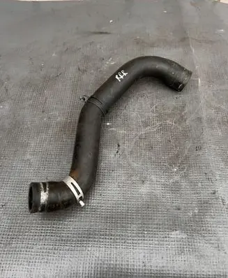 Air intake hose/pipe