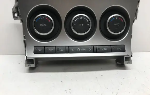 Mazda 3 II Climate control unit BBT361190J 40124
