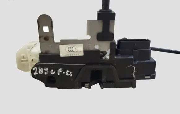 Volvo V40 Front door lock 31391825 933380107