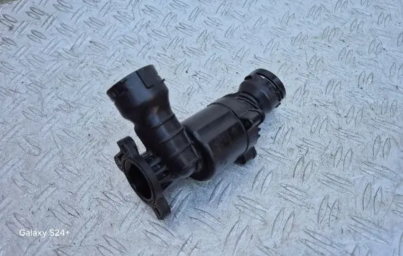 Skoda Octavia Mk3 (5E) Engine coolant pipe/hose 04L121111Q