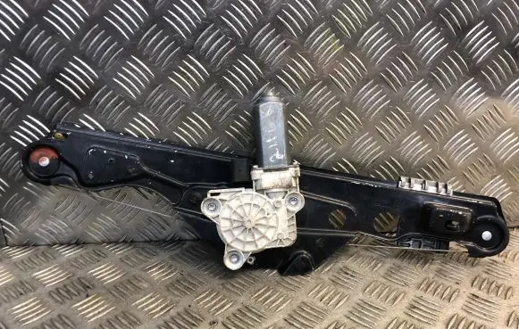 Mercedes-Benz E W211 Rear door window regulator with motor 2117300146