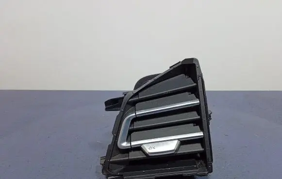 Audi Q4 Sportback e-tron Dashboard side air vent grill/cover trim 89B820902