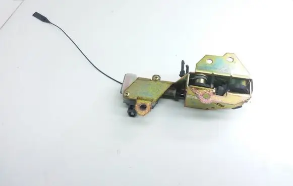 Volkswagen Touareg I Tailgate window lock/catch/latch 7L0827506D