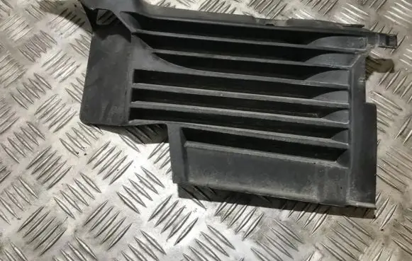 Renault 19 Front grill 7700819253